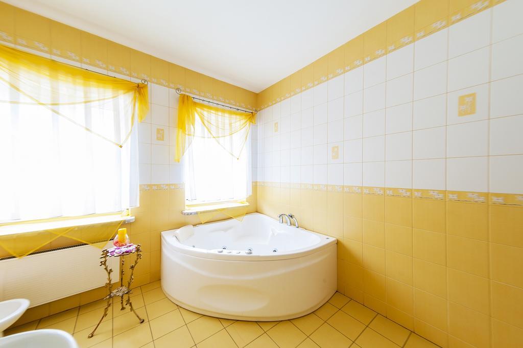 Bed and Breakfast Uroczysko Jastrowie Habitación foto